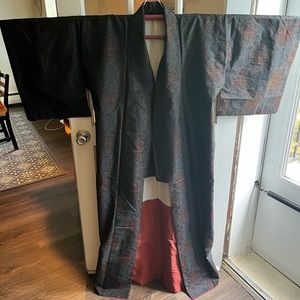 Vintage silk kimono from Japan, one size fits most, A+ condition